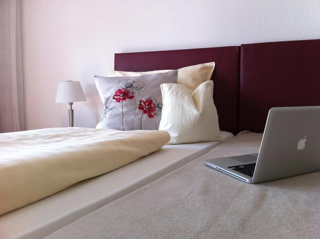Am Flugplatz Hotel Hockenheim Room photo